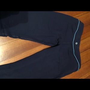 Lululemon navy blue yoga pants